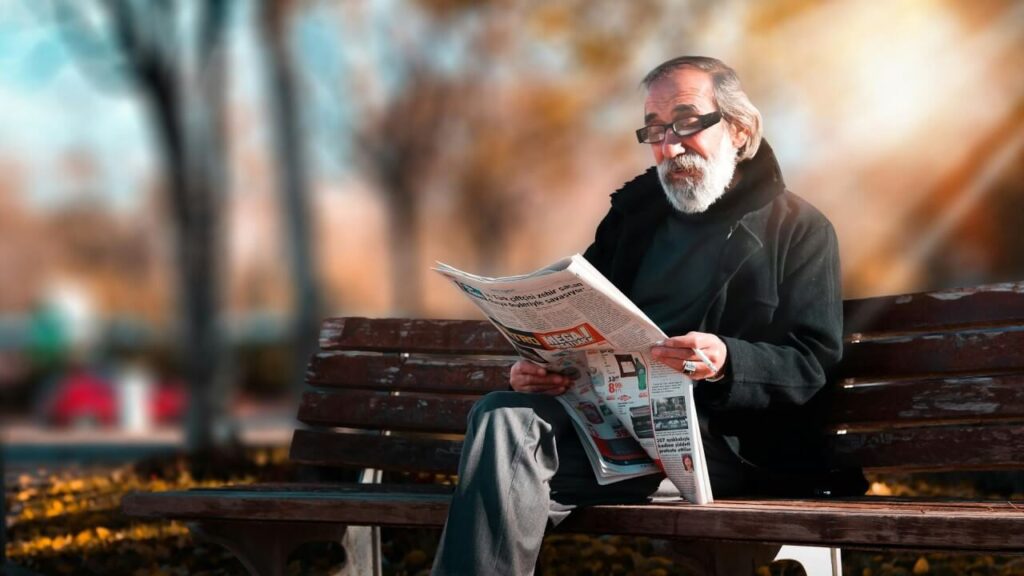 old-man-reading-a-newspaper